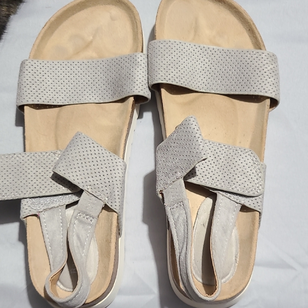 Women's Gray Sandals